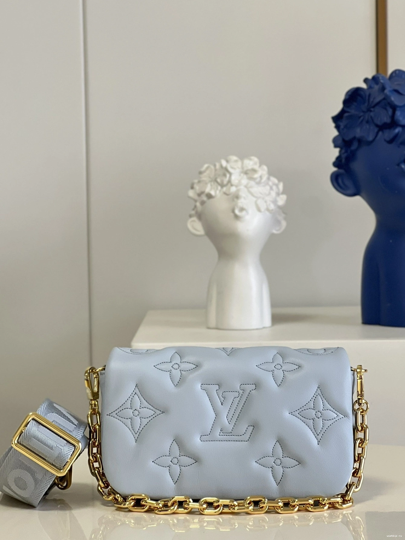 WIS VUITTON BUBBLEGRAM ON STRAP LOUIS WALLET 0111